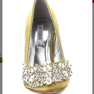 Cape Robbin Collection Olive & Crystal size6